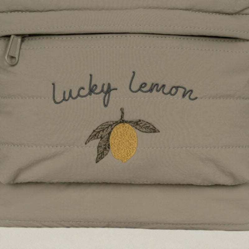 Motif citron brodé sur le sac à dos enfant maternelle Lucky Lemon