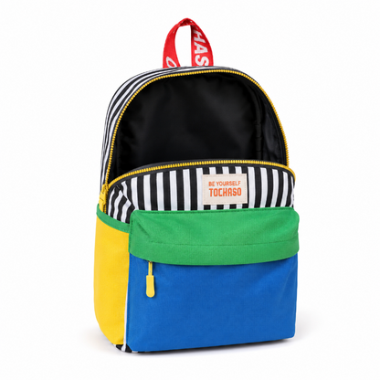 Compartiment principal ouvert du sac à dos maternelle multicolore