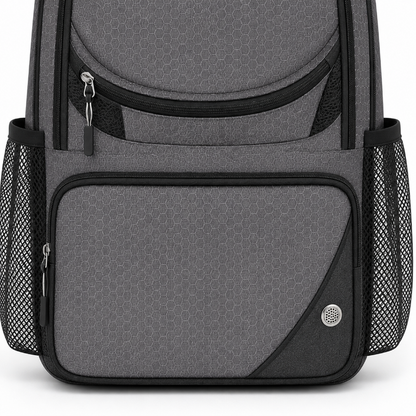 Détail de la poche avant et des fermetures du sac de foot enfant gris