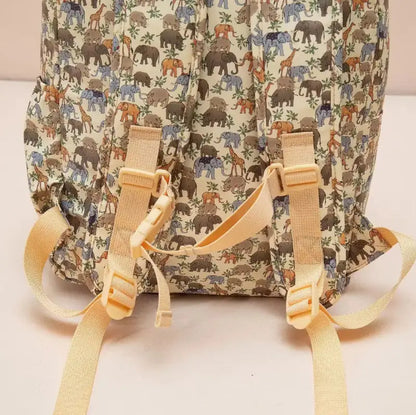 Vue des bretelles réglables du sac motif éléphants