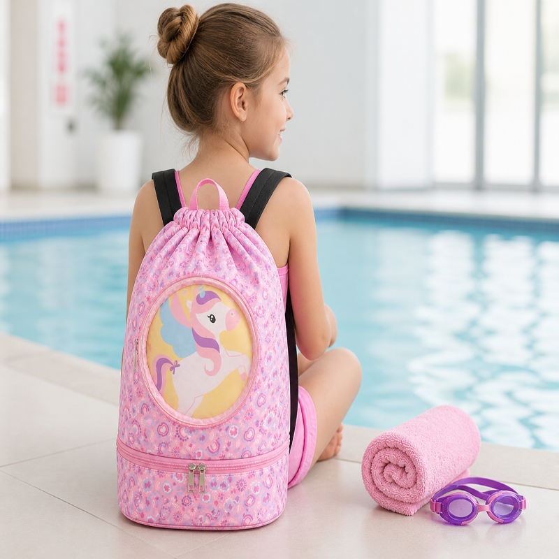sac enfant piscine licorne visuel fillette a la piscine 