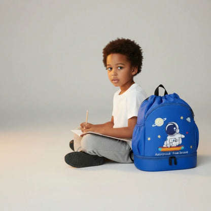 sac piscine enfant bleue enfant assis 