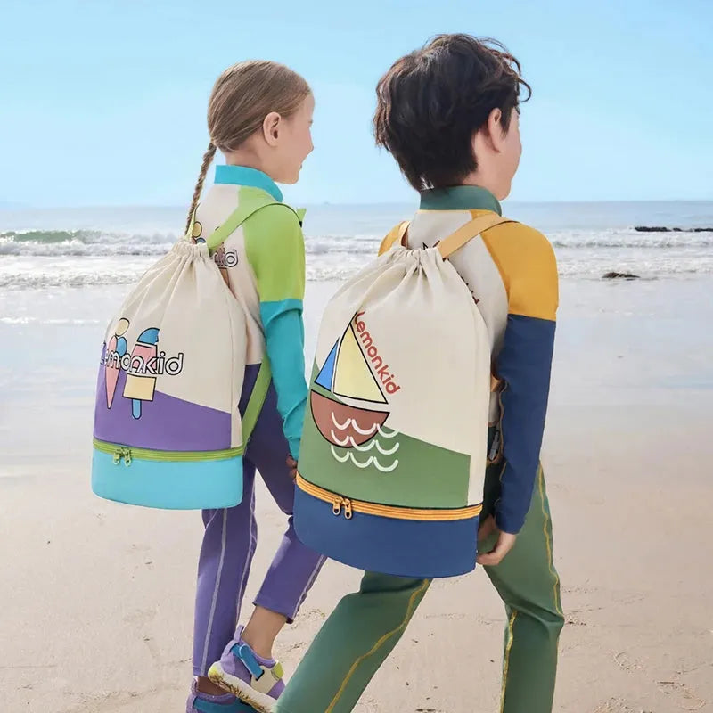 sac piscine fille et garçon a la plage