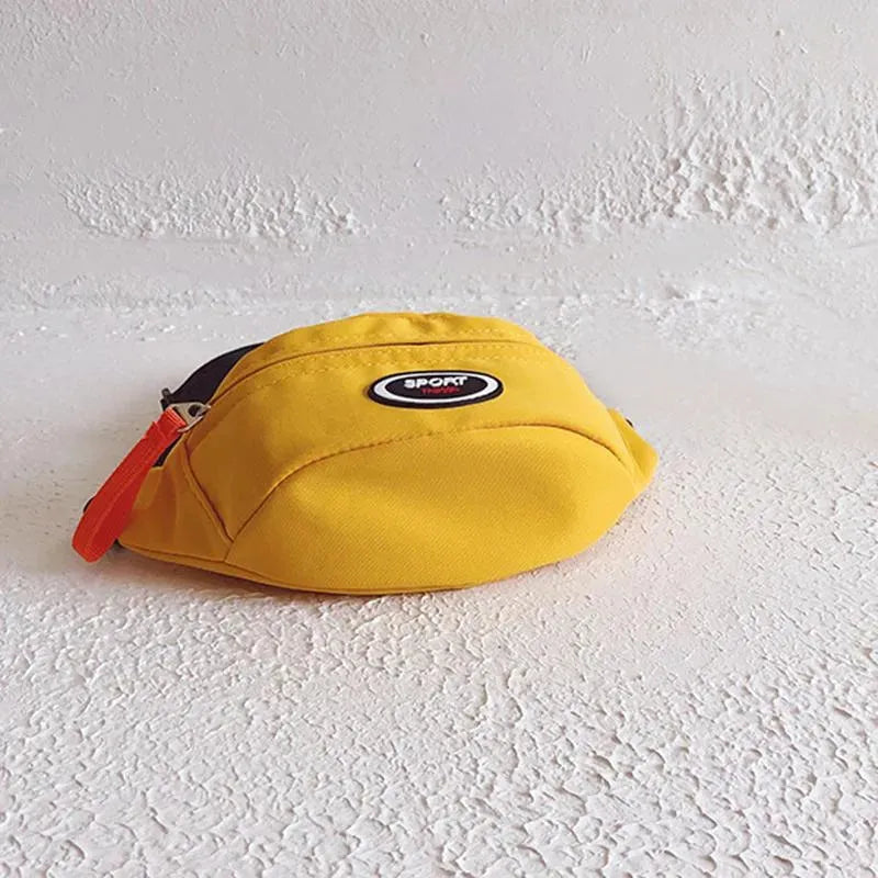 sac banane jaune posé